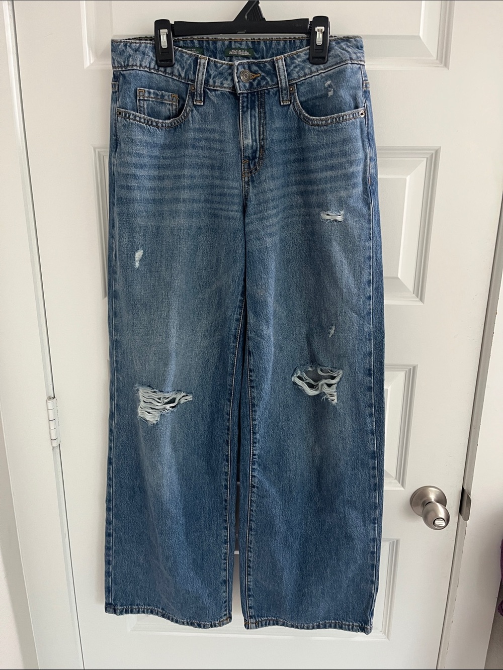 wild fable Distressed low rise baggy Jeans in Light Blue Denim